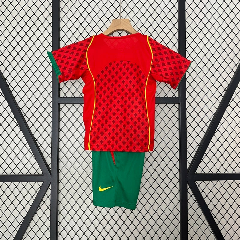 2002/04 Retro Portugal Home Kids Kit - AscendoJerseys