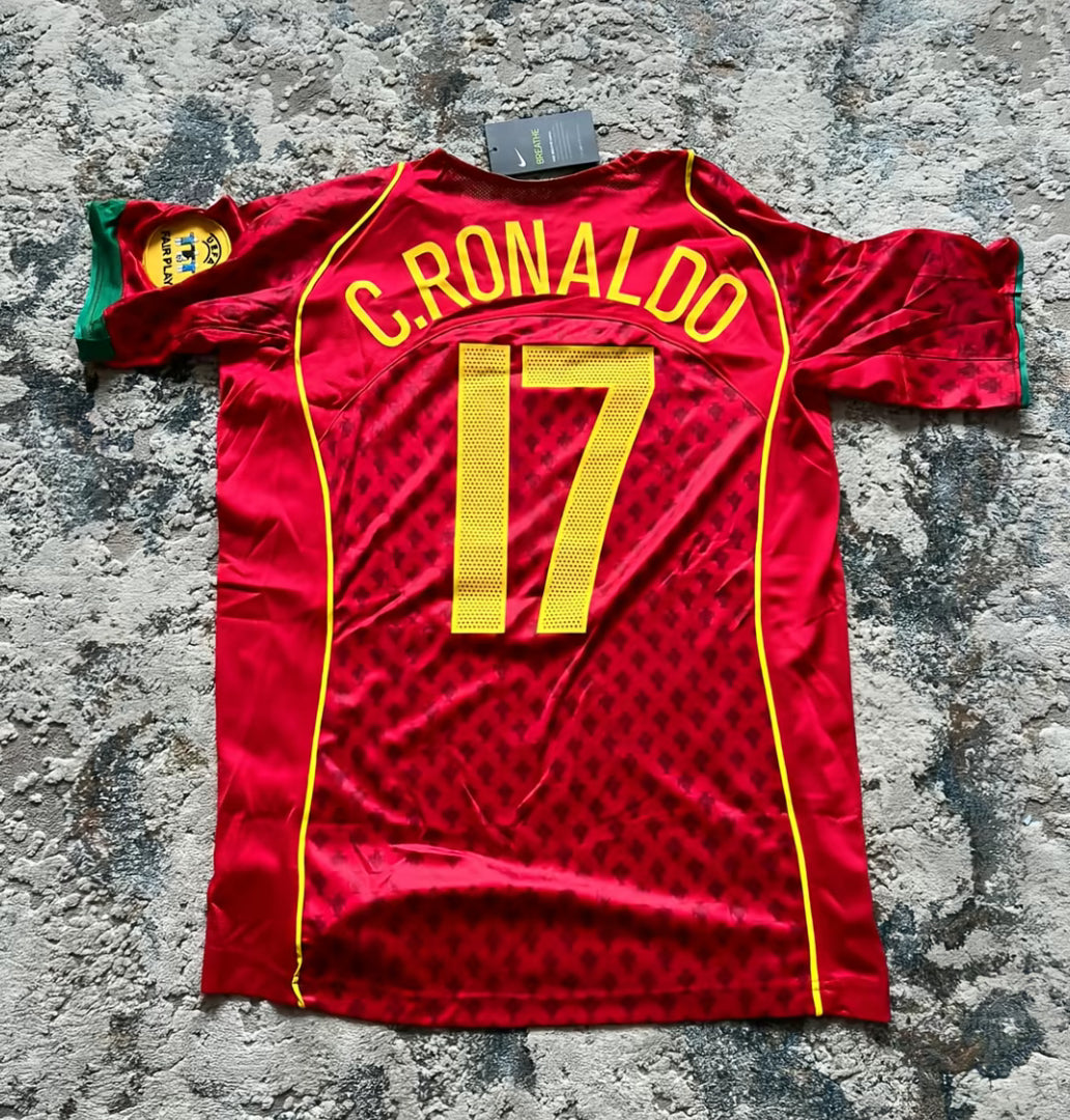 2002/2004 Retro Portugal Home Jersey - AscendoJerseys